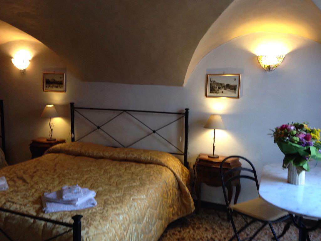 La Torre Bed & Breakfast Dolceacqua Eksteriør bilde